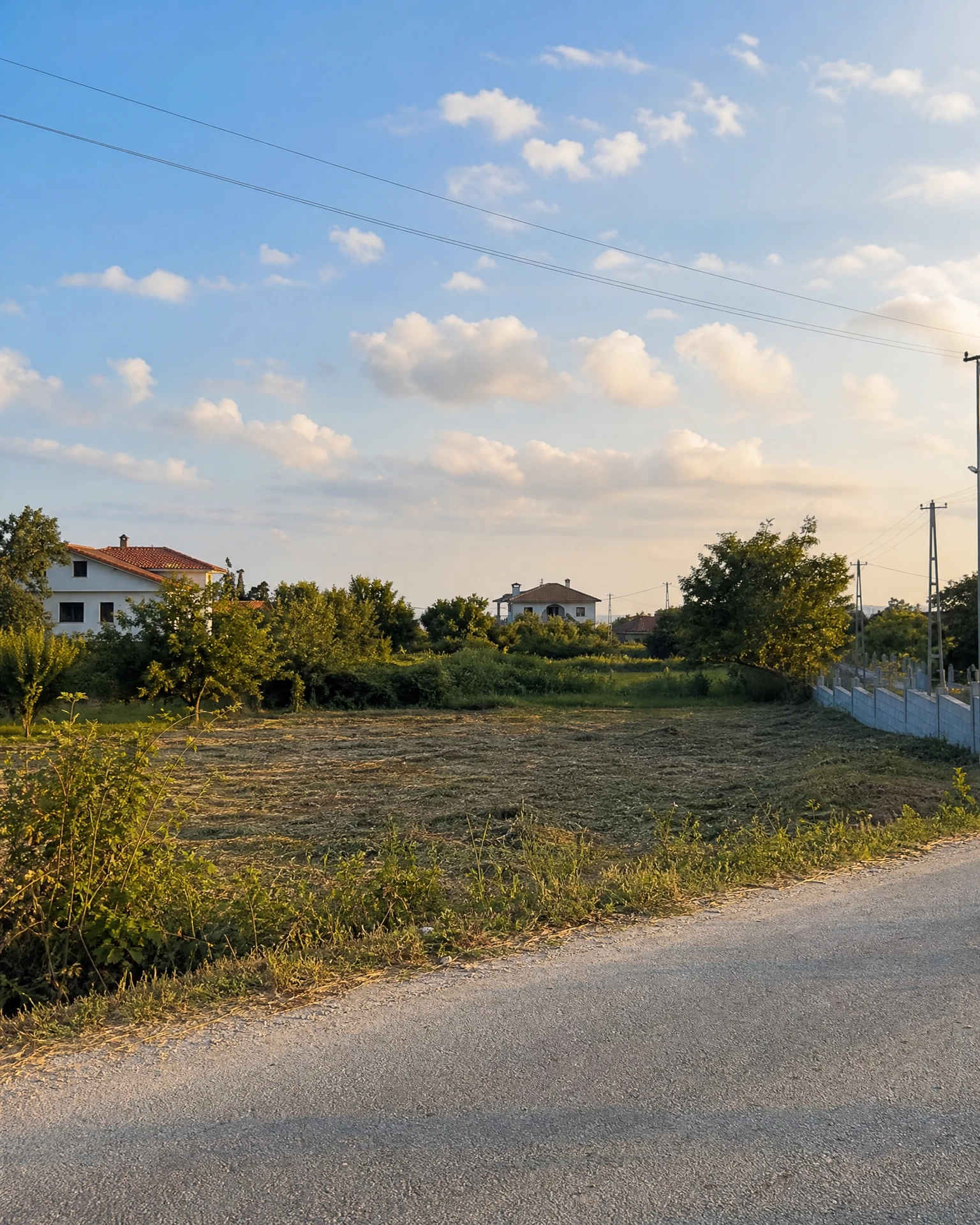Karasu Denizköy Mahallesi’nde 326 m² Proje Ruhsatlı Satılık Arsa