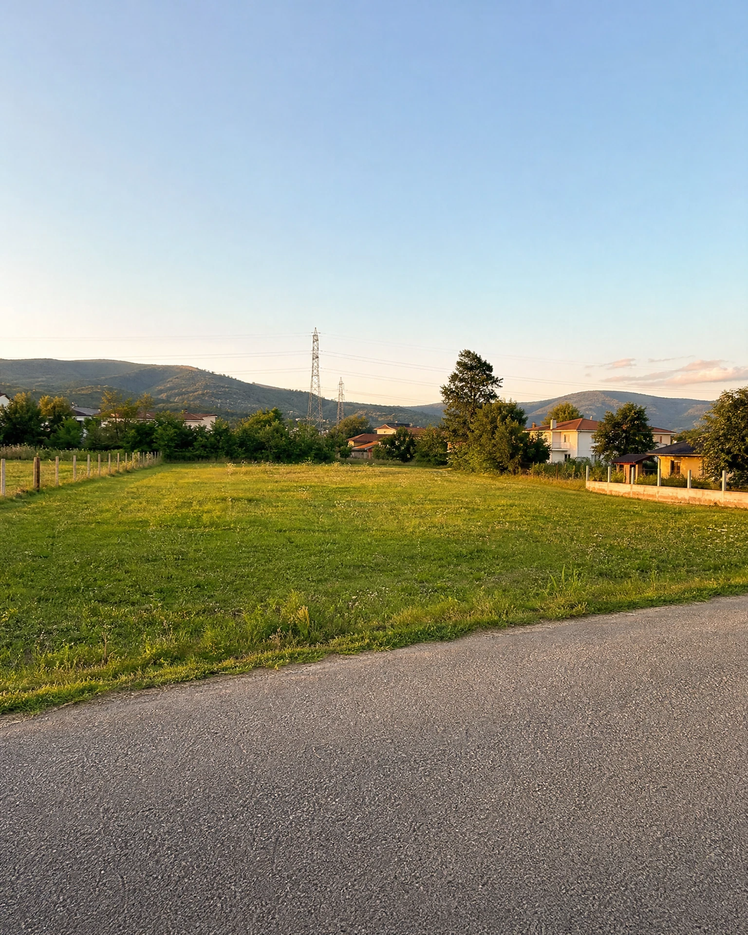 Kocaali Demiraçma Mahallesi’nde 600 m² Proje Ruhsatlı Arsa